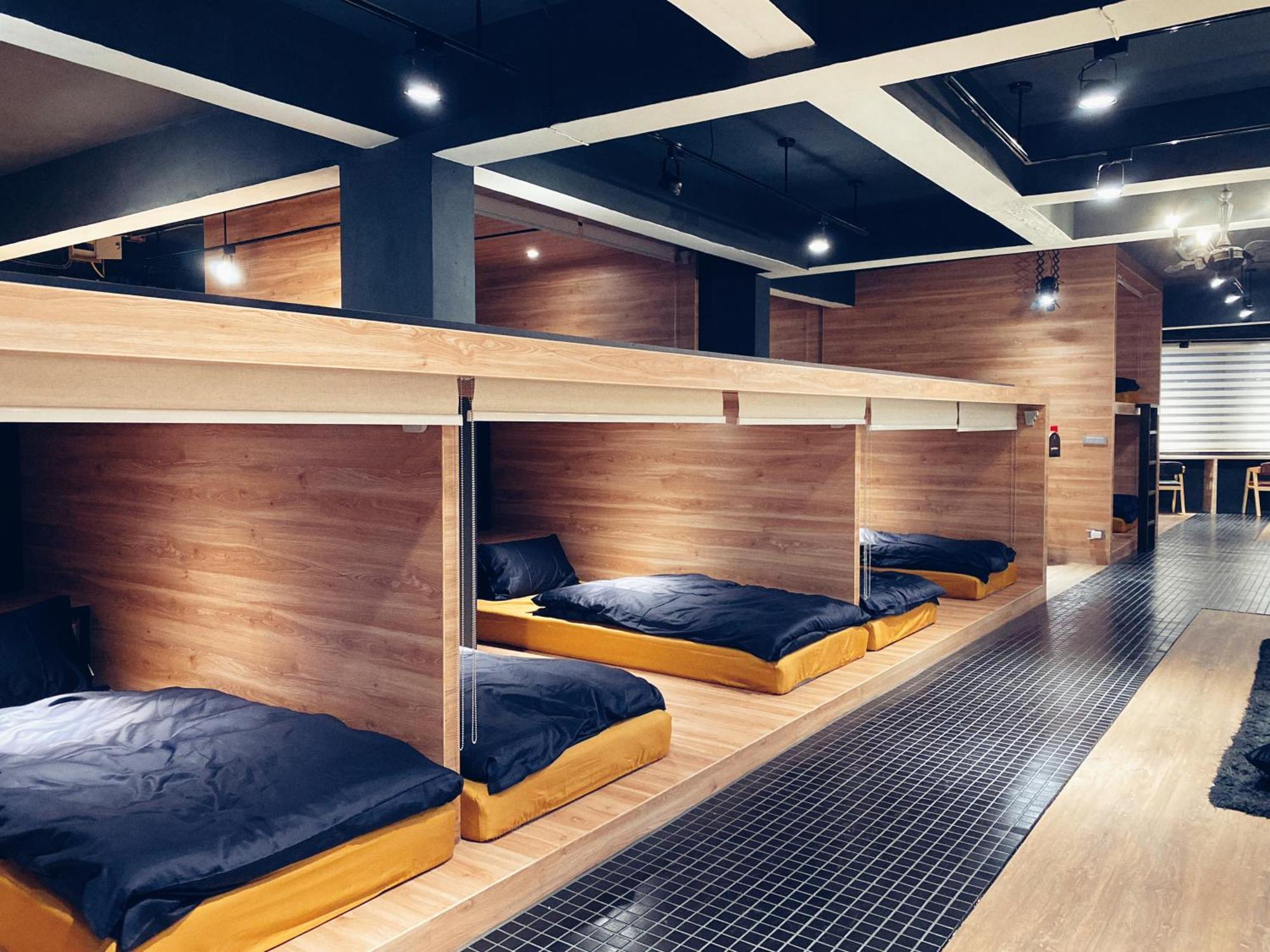 Perbed Hostel-Taichung Station المظهر الخارجي الصورة