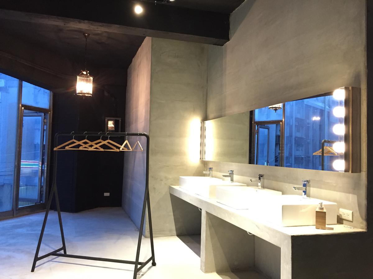 Perbed Hostel-Taichung Station المظهر الخارجي الصورة